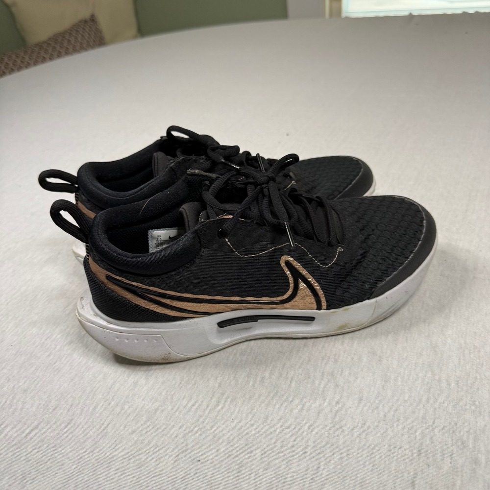 Nike Women's Black Rose Gold Running Shoes Sneakers Size 7.5‎